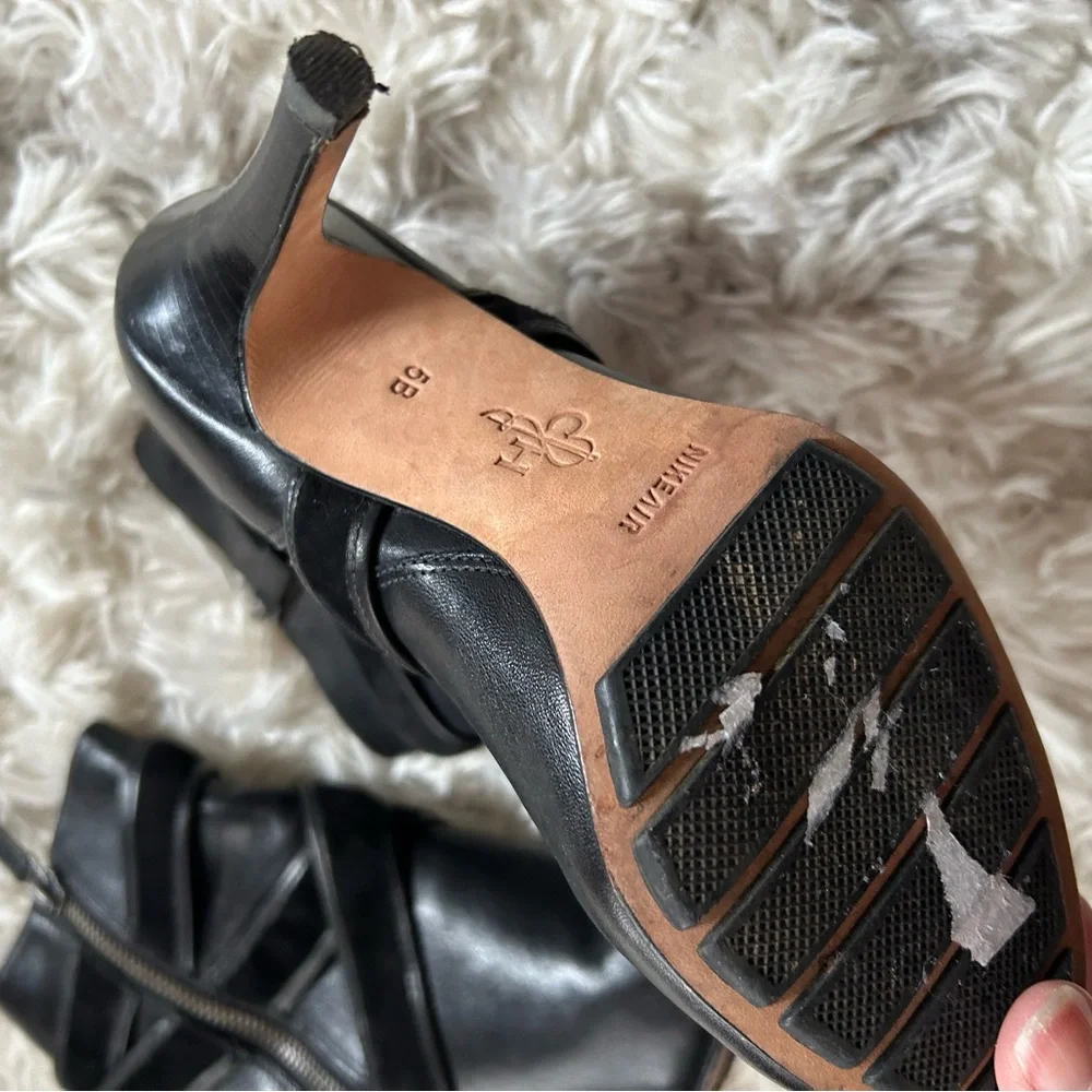 ☀️3/$25 Cole Haan TALIA Black Leather Heeled Ankle Bootie air 5 - Picture 2 of 5